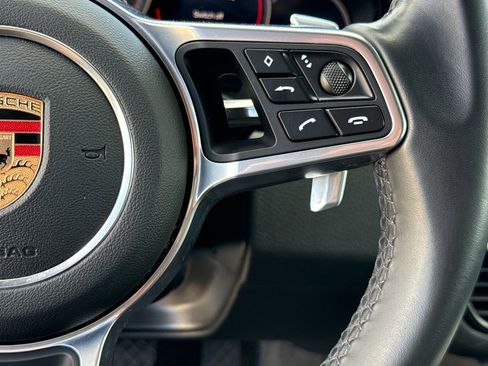 Used 2020 Porsche Cayenne image 16