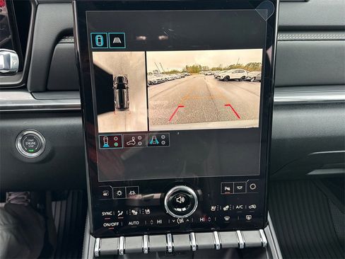 New 2026 GMC Terrain Elevation w/ Elevation Premium Package image 30