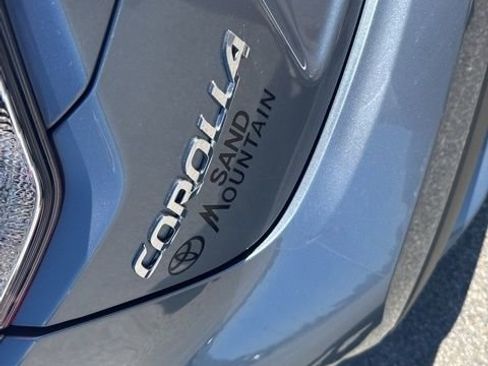 Used 2022 Toyota Corolla LE image 10