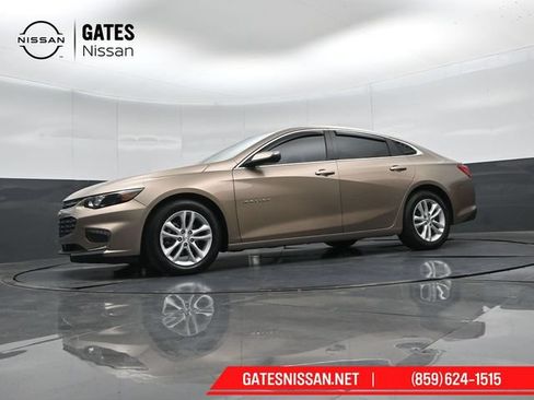 Used 2018 Chevrolet Malibu LT FWD image 37