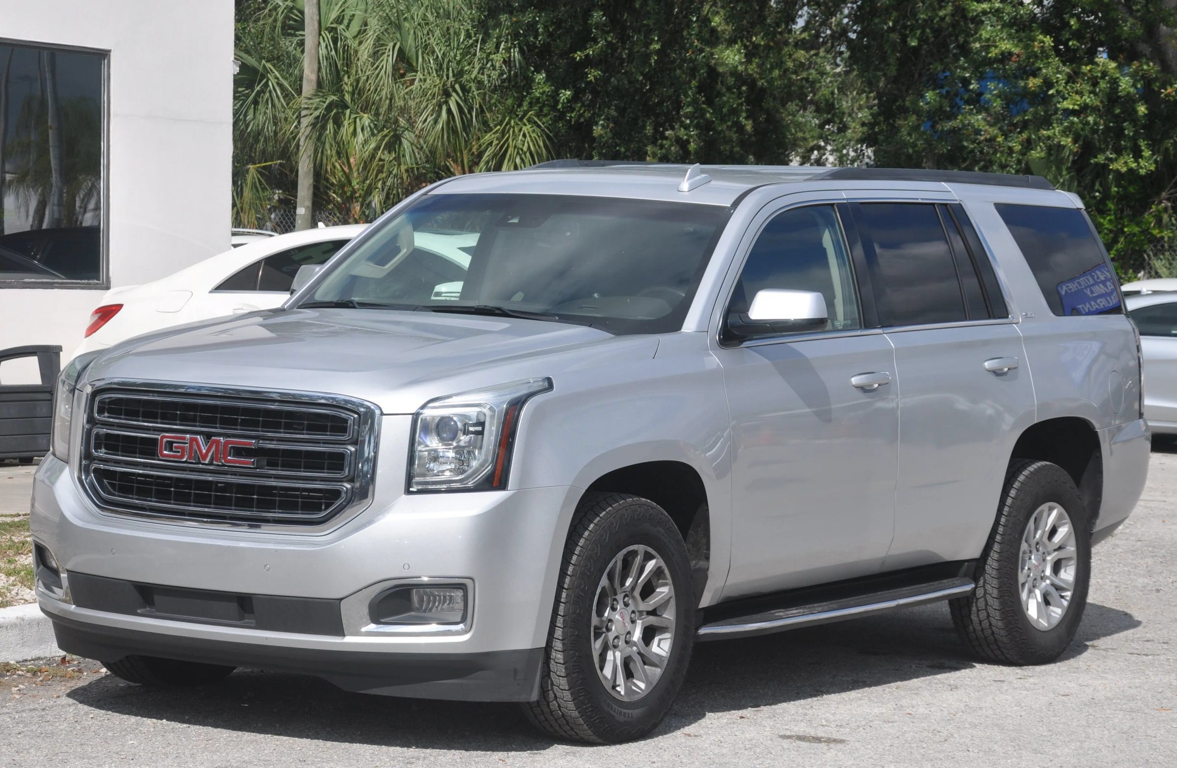 Used 2017 GMC Yukon SLT RWD image 27