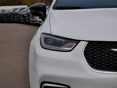 New 2026 Chrysler Pacifica Select image 50