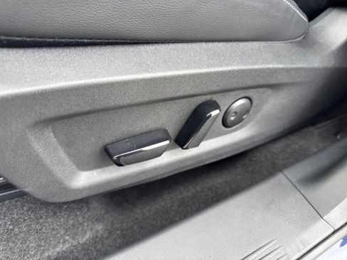 Certified 2025 Nissan Murano SV image 19