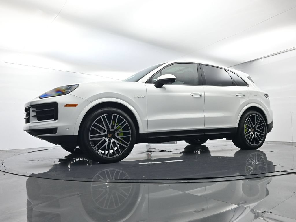 Certified 2026 Porsche Cayenne E-Hybrid AWD/4WD image 43