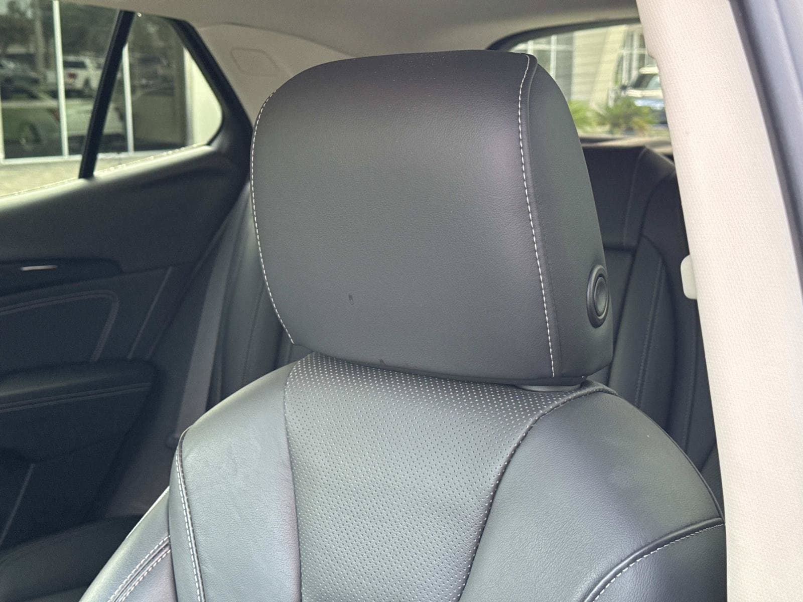 Used 2022 Buick Envision Essence w/ Technology Package I FWD image 13