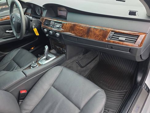 Used 2008 BMW 535xi Sedan AWD/4WD image 16