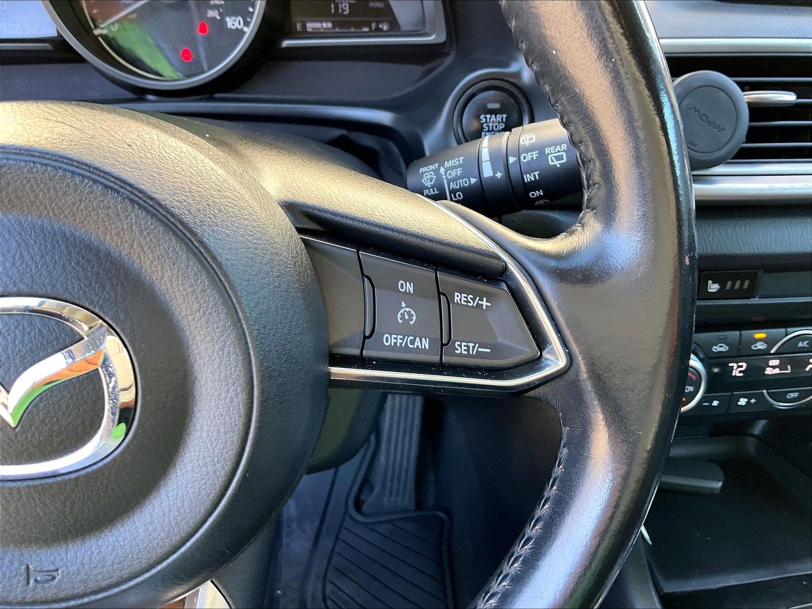 Used 2017 MAZDA MAZDA3 Touring FWD image 19