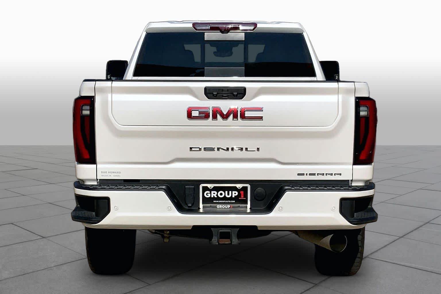 Certified 2025 GMC Sierra 2500 Denali w/ Denali Reserve Package AWD/4WD image 4