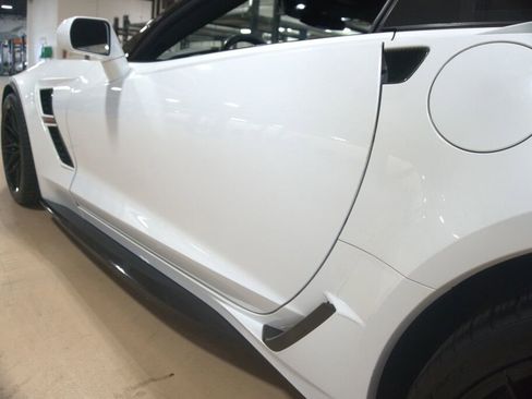 Used 2017 Chevrolet Corvette Grand Sport RWD image 18