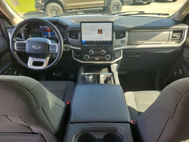 Certified 2022 Ford Expedition XLT RWD image 19