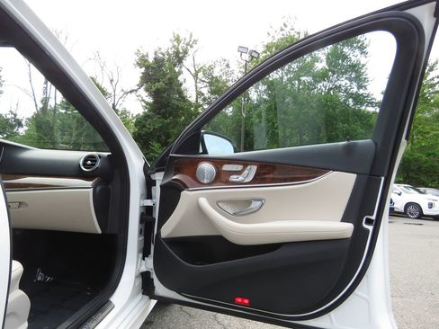 Used 2019 Mercedes-Benz E 450 4MATIC Sedan image 12