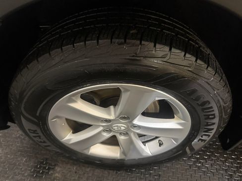 Used 2014 Toyota RAV4 XLE image 18