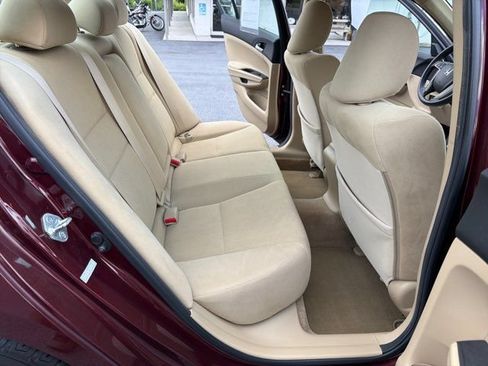 Used 2011 Honda Accord LX image 25