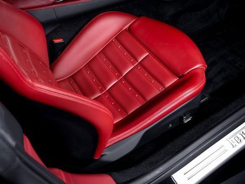 Certified 2020 Ferrari Portofino image 58