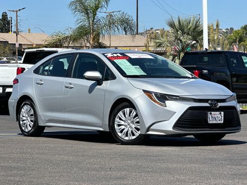 Used 2024 Toyota Corolla LE FWD image 8