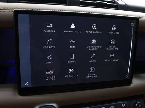 Used 2025 Land Rover Defender 110 V8 image 69