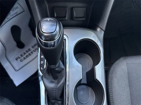 Used 2017 Chevrolet Cruze LT w/ Convenience Package image 26