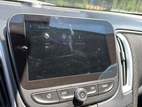 Used 2022 Chevrolet Malibu LS FWD image 23