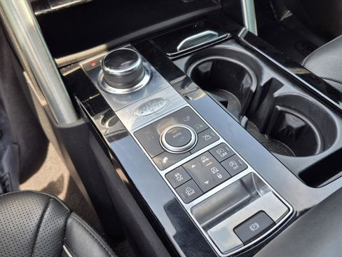 Used 2018 Land Rover Discovery HSE Luxury AWD/4WD image 29