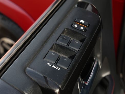 Used 2021 Toyota 4Runner TRD Off-Road Premium image 27