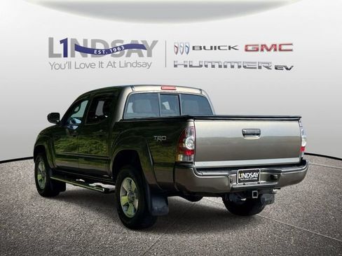 Used 2013 Toyota Tacoma 4x4 Double Cab w/ TRD Sport Pkg image 5