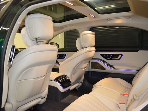 Used 2026 Mercedes-Benz S 500 4MATIC image 30