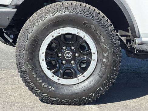 Used 2023 Ford Bronco Badlands AWD/4WD image 36