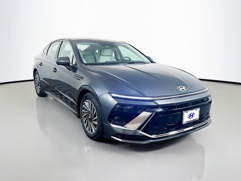 New 2026 Hyundai Sonata Limited image 3
