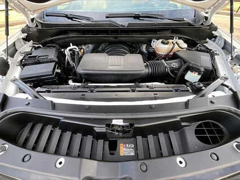 Used 2023 Cadillac Escalade ESV Sport w/ Touring Package image 9