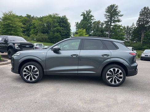 New 2026 Audi Q3 quattro 2.0T AWD/4WD image 4