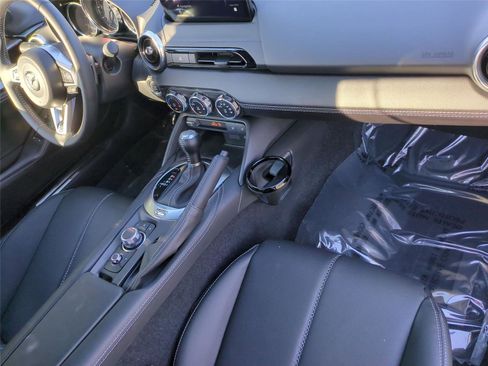 New 2026 MAZDA MX-5 Miata RF Grand Touring w/ Weather Package RWD image 17