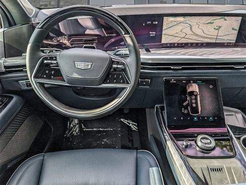 New 2026 Cadillac Escalade IQ Luxury 2 image 19
