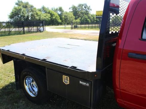 Used 2018 RAM 3500 Tradesman w/ Chrome Appearance Group AWD/4WD image 9