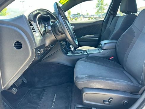 Used 2016 Dodge Charger R/T RWD image 24