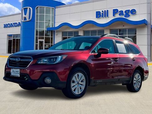 Used 2019 Subaru Outback 2.5i Premium image 2