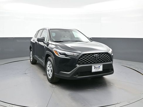 Certified 2025 Toyota Corolla Cross L image 3