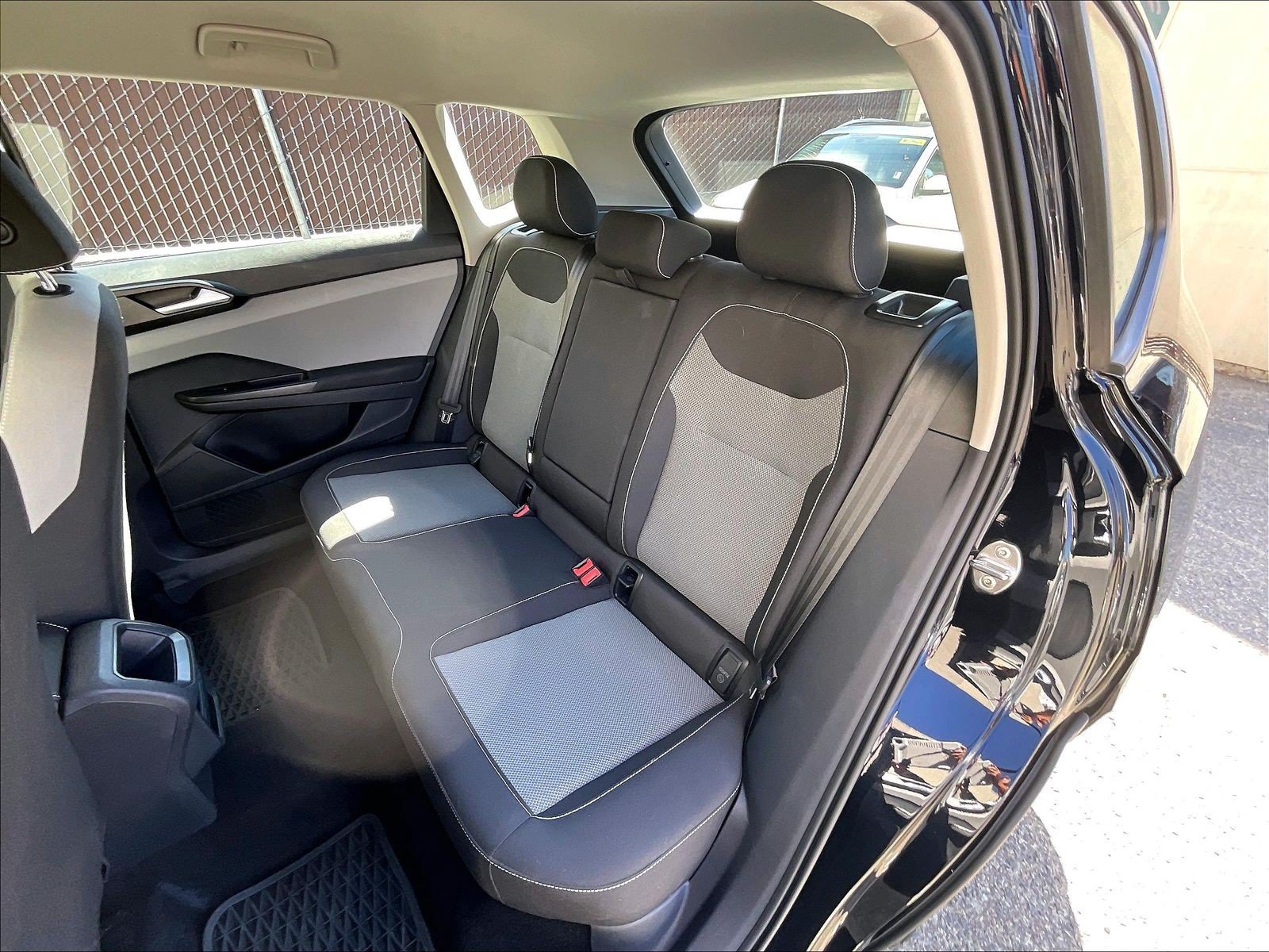 Certified 2023 Volkswagen Taos S FWD image 25