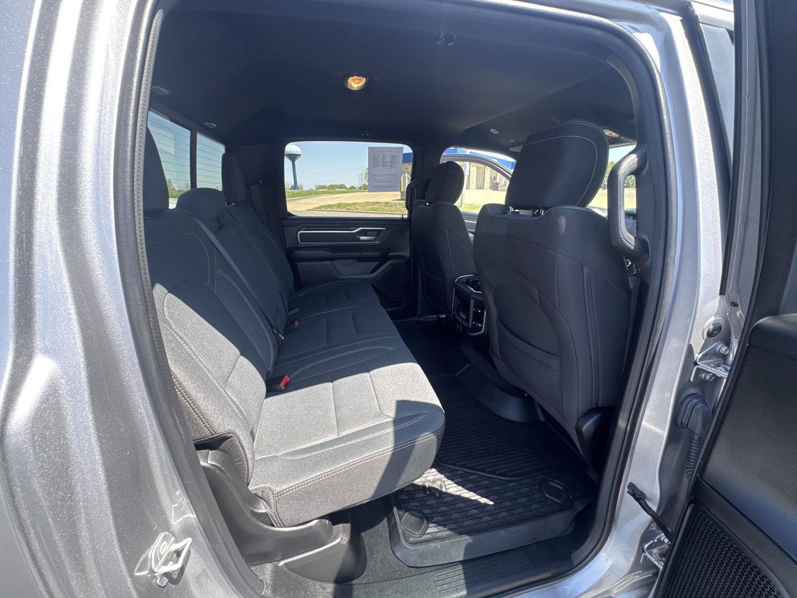 Used 2022 RAM 1500 Big Horn AWD/4WD image 12