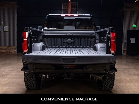 Used 2025 Chevrolet Silverado 2500 LT w/ Trail Boss Package image 9