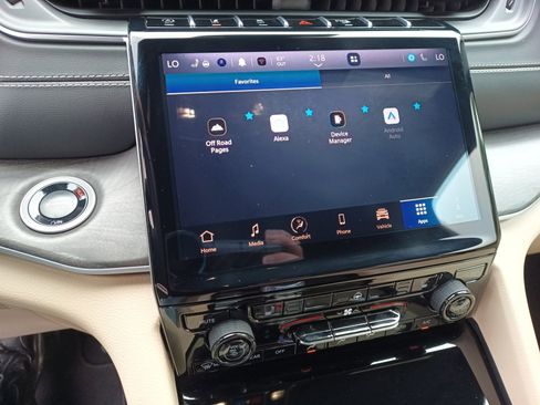 Certified 2024 Jeep Grand Cherokee Limited image 14