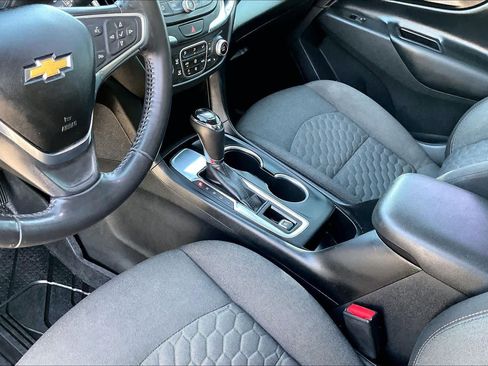 Used 2018 Chevrolet Equinox LT w/ Sun & Infotainment Package FWD image 15