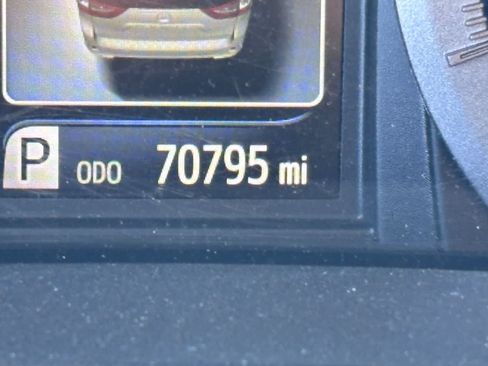 Used 2020 Toyota Sienna XLE w/ XLE Navigation Package FWD image 27