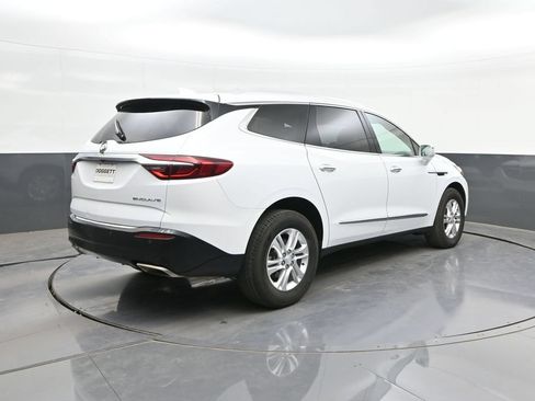 Used 2019 Buick Enclave Essence FWD image 11