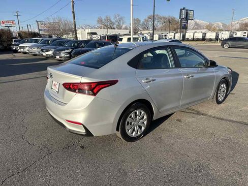 Used 2021 Hyundai Accent SE image 5