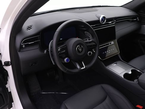 New 2024 Maserati Grecale Modena AWD/4WD image 6
