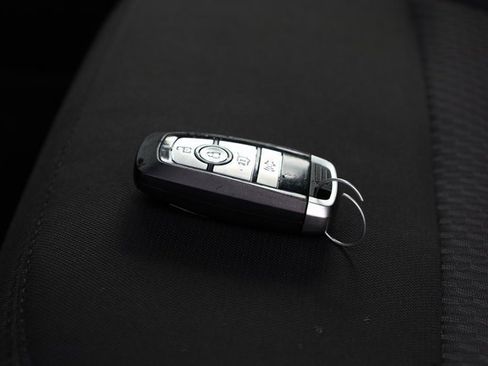 Used 2022 Ford Explorer XLT w/ Class IV Trailer Tow Package image 32