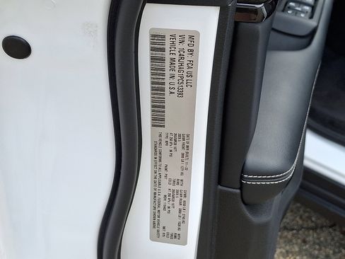 Certified 2023 Jeep Grand Cherokee Altitude AWD/4WD image 29