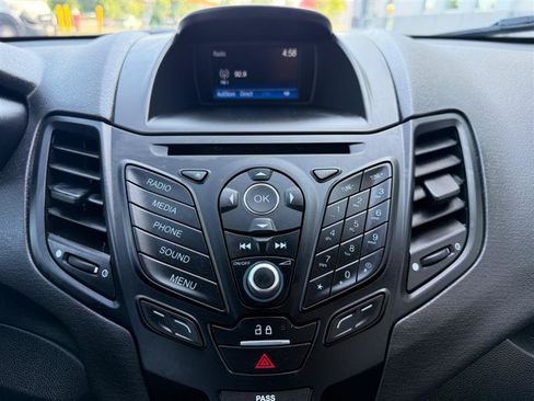 Used 2019 Ford Fiesta SE FWD image 39
