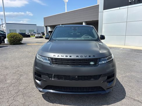 Used 2025 Land Rover Range Rover Sport Dynamic SE AWD/4WD image 2