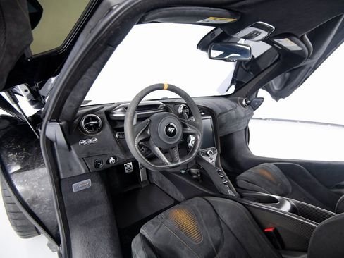 Used 2021 McLaren 765LT Coupe image 12